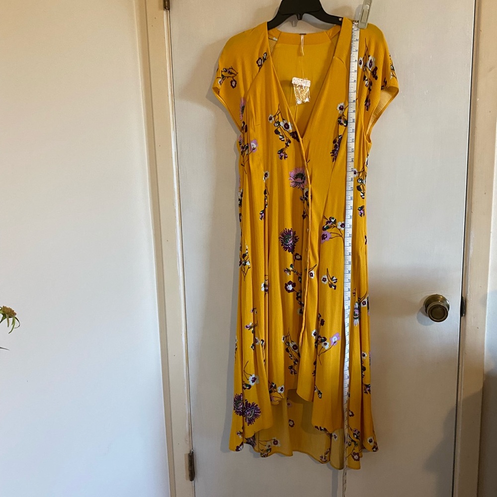 Free People - Picture 12 of 14